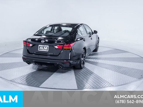 Used 2025 Nissan Altima 2.5 SR image 9