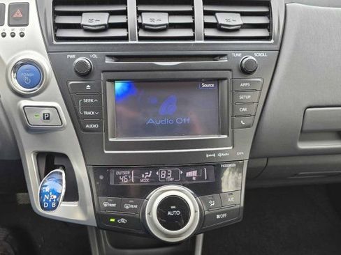 Used 2013 Toyota Prius V Five image 20