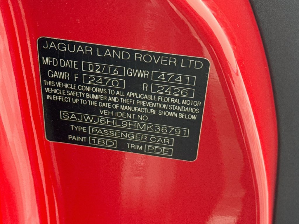 Used 2017 Jaguar F-TYPE R AWD/4WD image 23