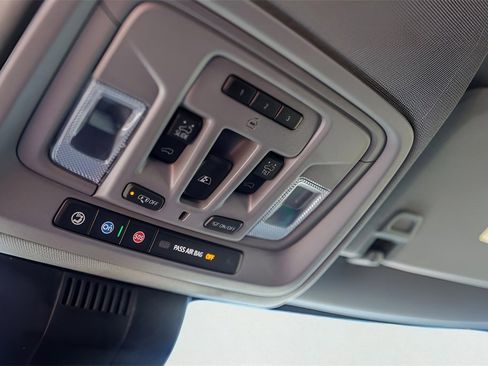 Used 2022 GMC Sierra 1500 Denali image 23