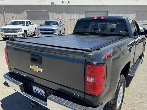 Used 2019 Chevrolet Silverado 1500 LT AWD/4WD image 10
