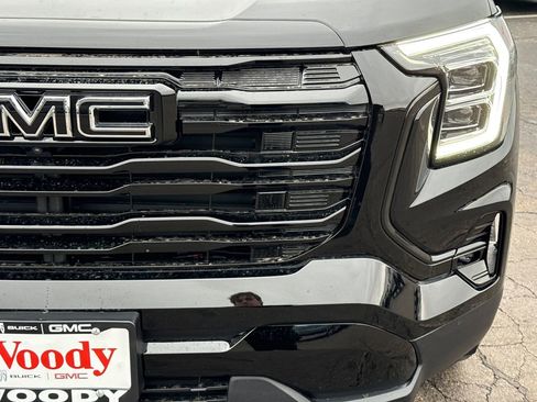 New 2026 GMC Terrain Elevation w/ Elevation Premium Package AWD/4WD image 12