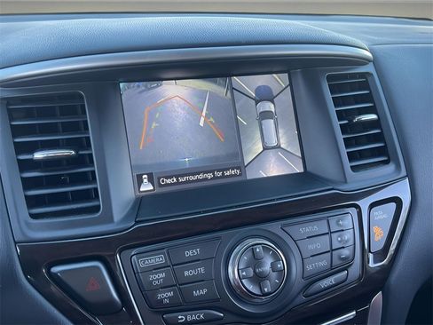 Used 2015 Nissan Pathfinder Platinum image 25