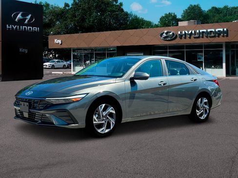 New 2025 Hyundai Elantra Limited image 2