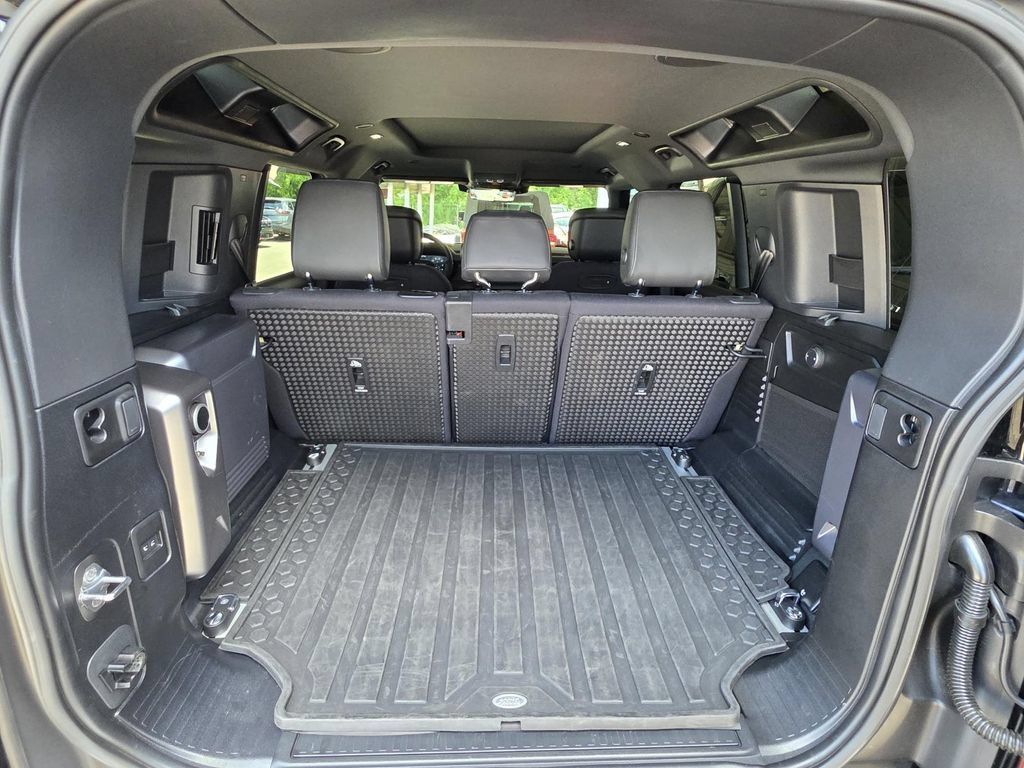 Used 2020 Land Rover Defender 110 X AWD/4WD image 17