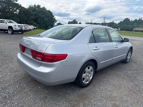 Used 2005 Honda Accord LX image 13