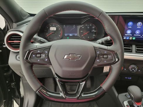 New 2026 Chevrolet Trax RS w/ Sunroof Package FWD image 2