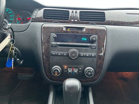 Used 2014 Chevrolet Impala LT image 24