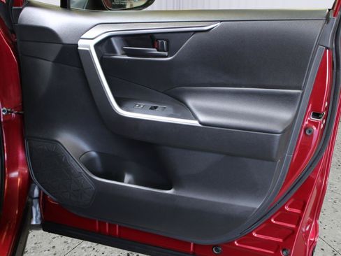 Used 2020 Toyota RAV4 LE w/ All Weather Liner Package AWD/4WD image 42