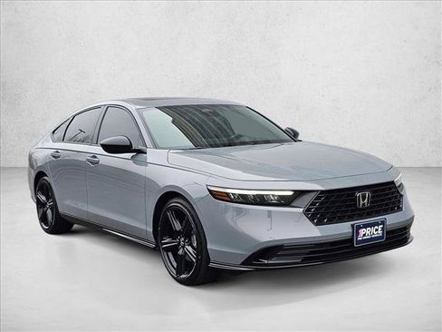 Used 2024 Honda Accord Sport image 7
