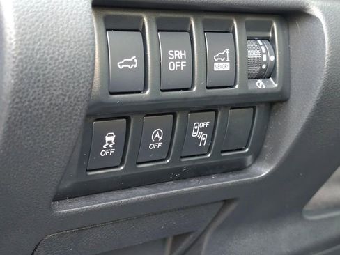 Used 2021 Subaru Forester Limited image 26