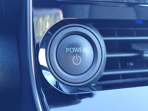 Certified 2023 Subaru Solterra AWD image 17