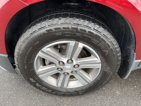 Used 2017 Chevrolet Traverse LT image 9