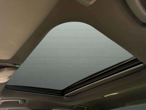 Used 2023 BMW 330e w/ Driving Assistance Package image 39