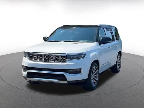 Used 2023 Jeep Grand Wagoneer Series II AWD/4WD image 5