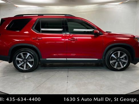 Used 2023 Honda Pilot Touring image 6