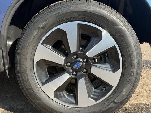 Used 2018 Subaru Forester 2.5i Limited AWD/4WD image 6