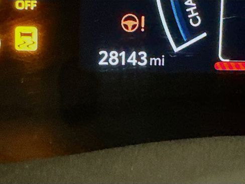 Used 2025 Toyota Camry LE image 19