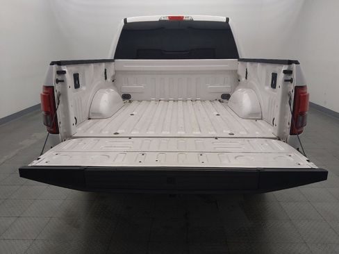 Used 2017 Ford F150 Lariat w/ Equipment Group 502A Luxury RWD image 29