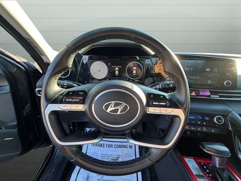 Used 2021 Hyundai Elantra SEL w/ Convenience + Premium Package image 19