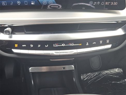 New 2025 Cadillac Lyriq Sport image 23