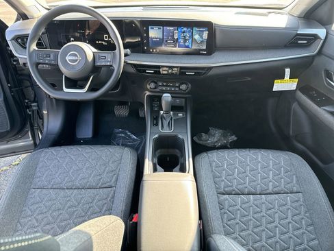 New 2026 Nissan Kicks SV w/ SV Premium Package AWD/4WD image 24