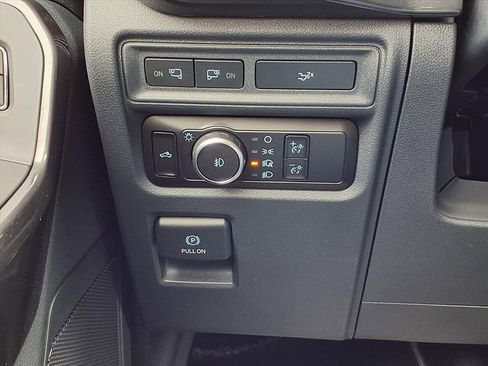 Used 2023 Ford F150 XLT image 20