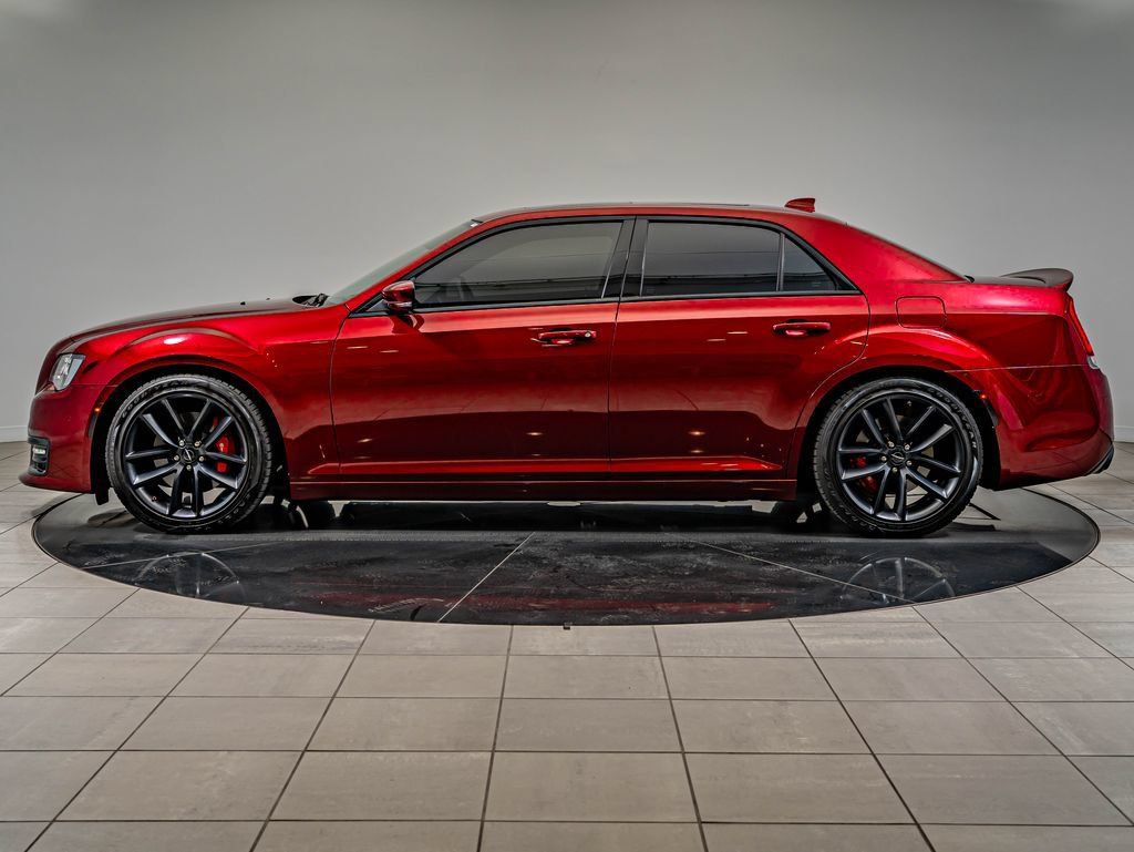 Used 2023 Chrysler 300 C RWD image 5