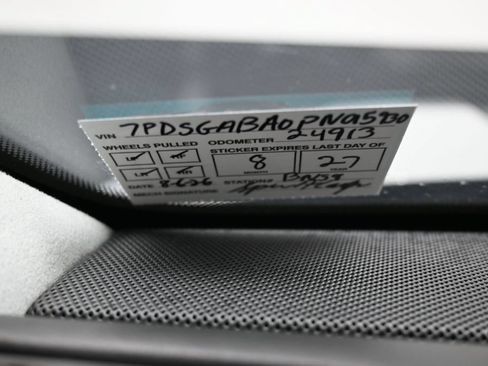 Used 2023 Rivian R1S Adventure AWD/4WD image 9