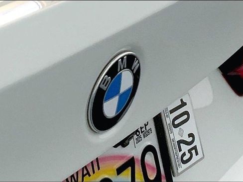 Used 2023 BMW 330i Sedan w/ Convenience Package image 23