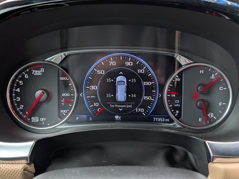 Certified 2023 Chevrolet Traverse Premier AWD/4WD image 19