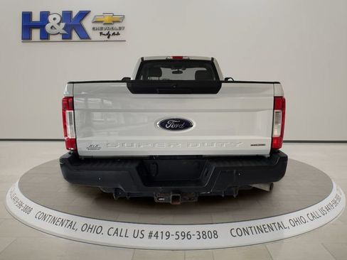 Used 2019 Ford F250 XL w/ Power Equipment Group RWD image 5