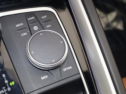 Used 2020 BMW Z4 sDrive30i w/ Convenience Package image 35