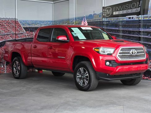 Certified 2016 Toyota Tacoma TRD Sport RWD image 1