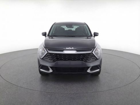Used 2025 Kia Sportage LX FWD image 2