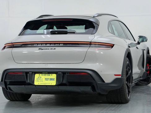 Used 2025 Porsche Taycan 4S w/ Premium Package image 5