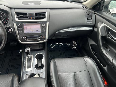 Used 2016 Nissan Altima 2.5 SL w/ 2.5 Technology Package FWD image 33
