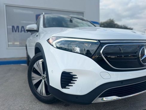 Used 2023 Mercedes-Benz EQB 250+ EQB250+ w/ Exclusive Package image 8