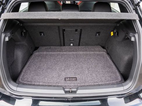 Used 2024 Volkswagen GTI SE image 31