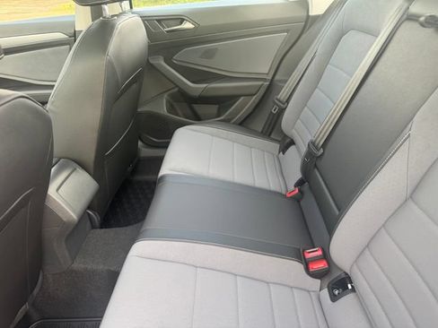 New 2026 Volkswagen Jetta SE FWD image 17