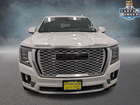 Used 2023 GMC Yukon Denali w/ Denali Reserve Package AWD/4WD image 2