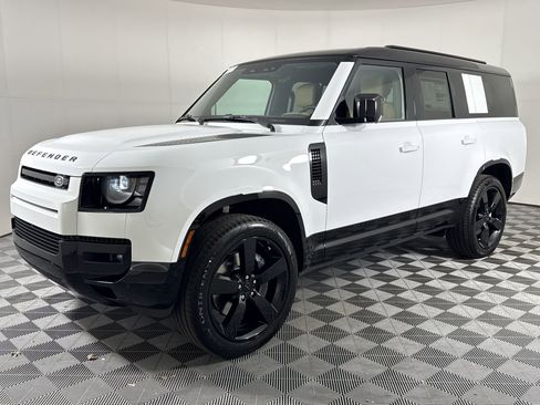 New 2026 Land Rover Defender 130 X-Dynamic SE AWD/4WD image 1