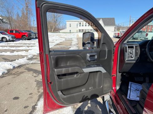 Used 2018 Chevrolet Silverado 1500 LT w/ All Star Edition image 22