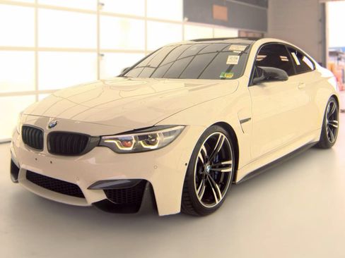 Used 2018 BMW M4 Coupe w/ Ultimate Package RWD image 1