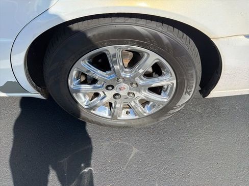 Used 2006 Cadillac DTS w/ Sun And Sound Package image 3