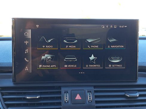 Used 2022 Audi Q5 e Premium w/ Convenience Package image 24