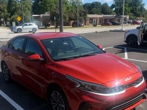 Certified 2023 Kia Forte LXS w/ LXS Technology Package FWD image 2