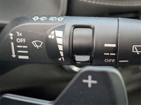 Used 2024 Nissan Rogue SV image 26