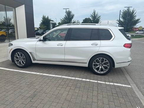 Used 2019 BMW X7 xDrive40i w/ Premium Package AWD/4WD image 8