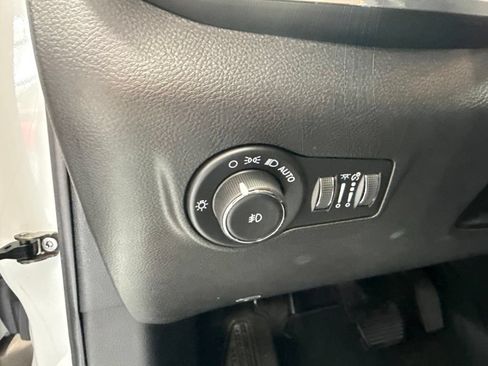 Used 2023 Jeep Compass Limited w/ Elite Group AWD/4WD image 15